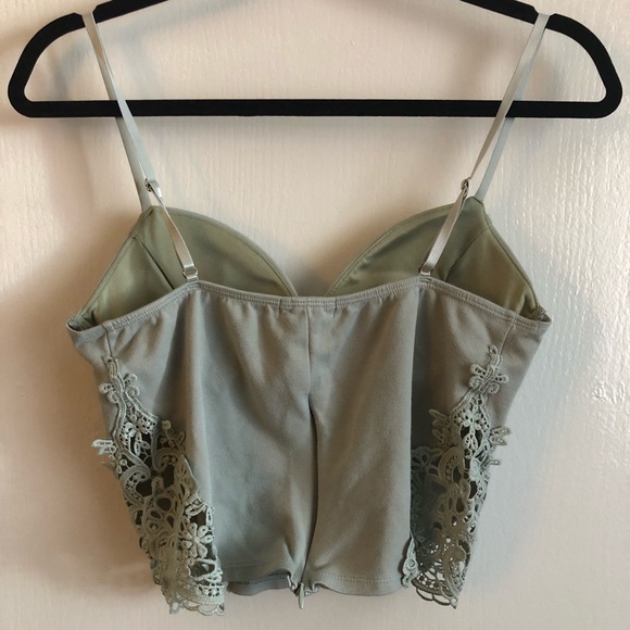 Crop top with gorgeous inlet sides - Picture 4 of 5